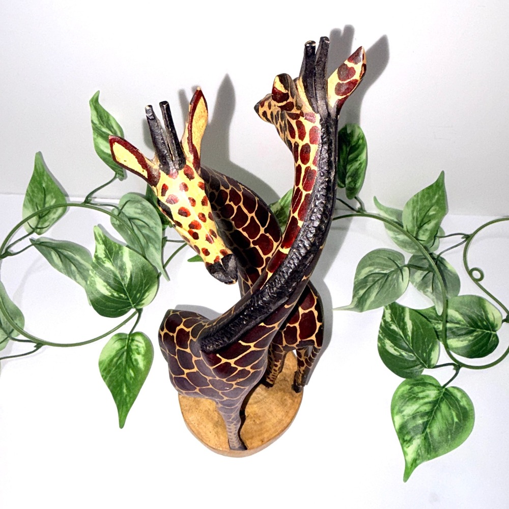 Hand Carved Wooden Giraffe Sculpture Intertwined Necks Hand Painted 12.5" - Picture 14 of 16